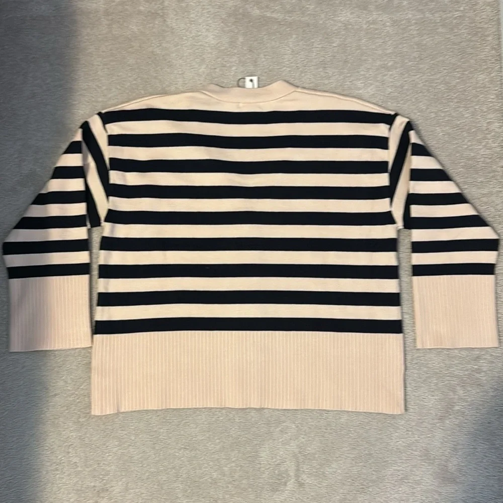 NWT Entro M oversized black & cream striped cardigan. - Picture 5 of 5